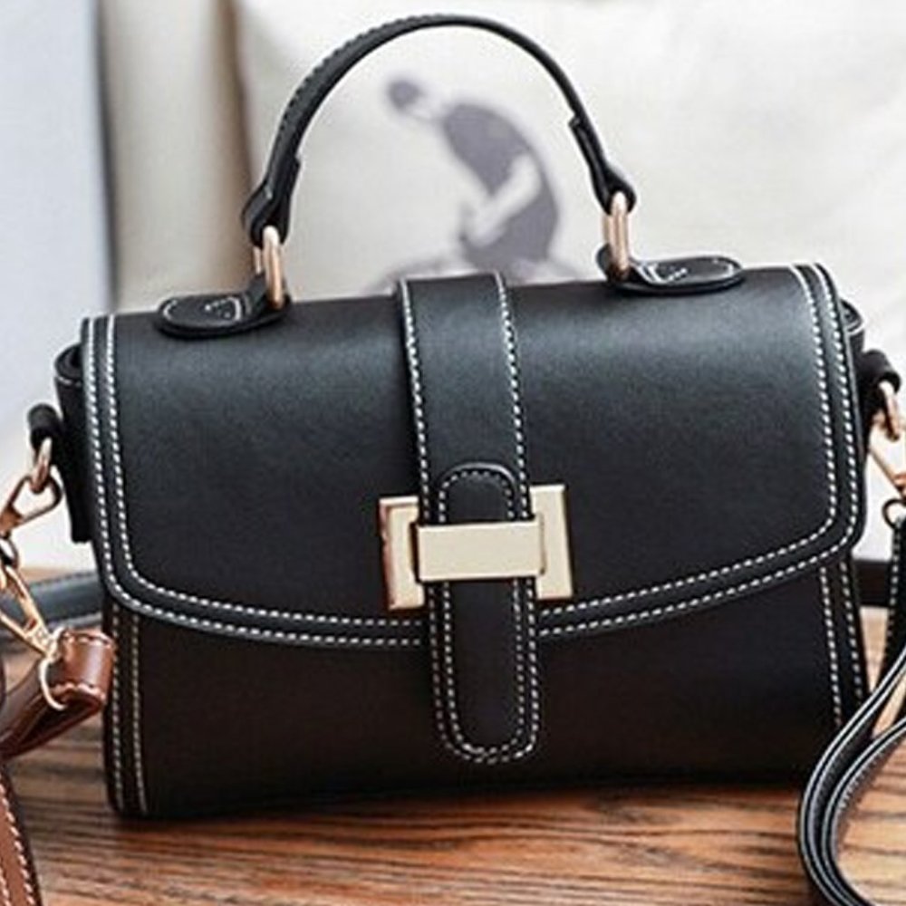 Luxury Designer Lady Flap Sling Bag | Casual bags - Picture 1 of 4